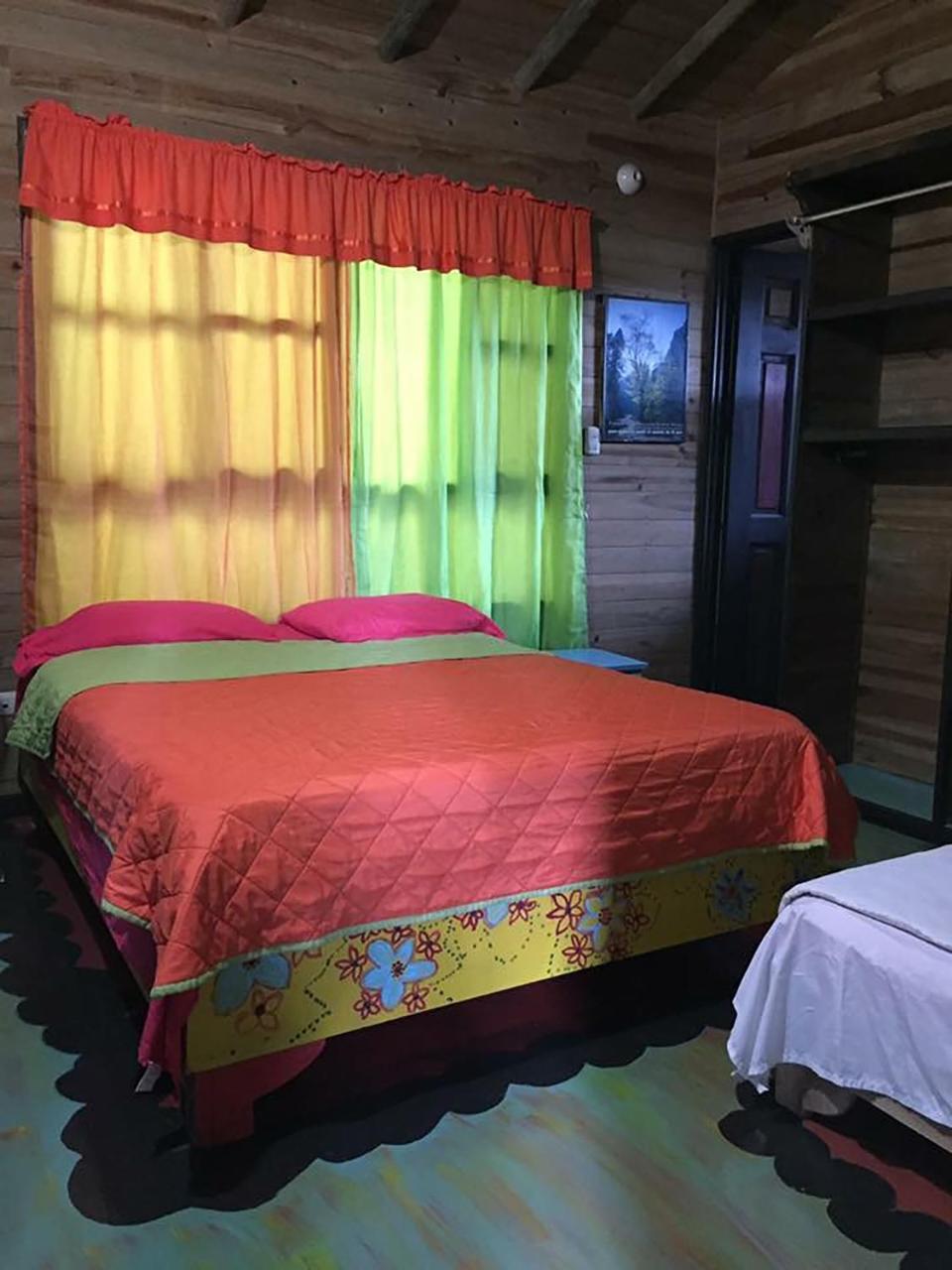 Wood House Hostel La Fortuna 外观 照片